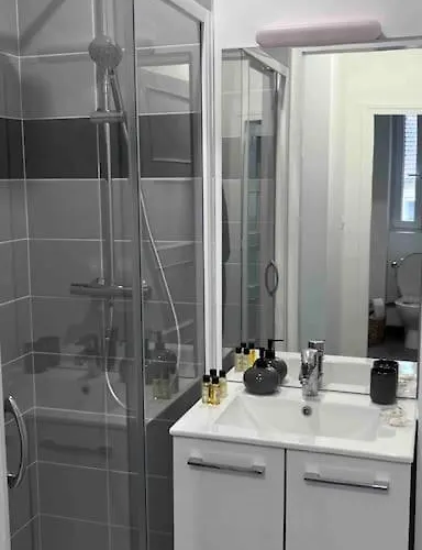 Nassau 2 Apartment *